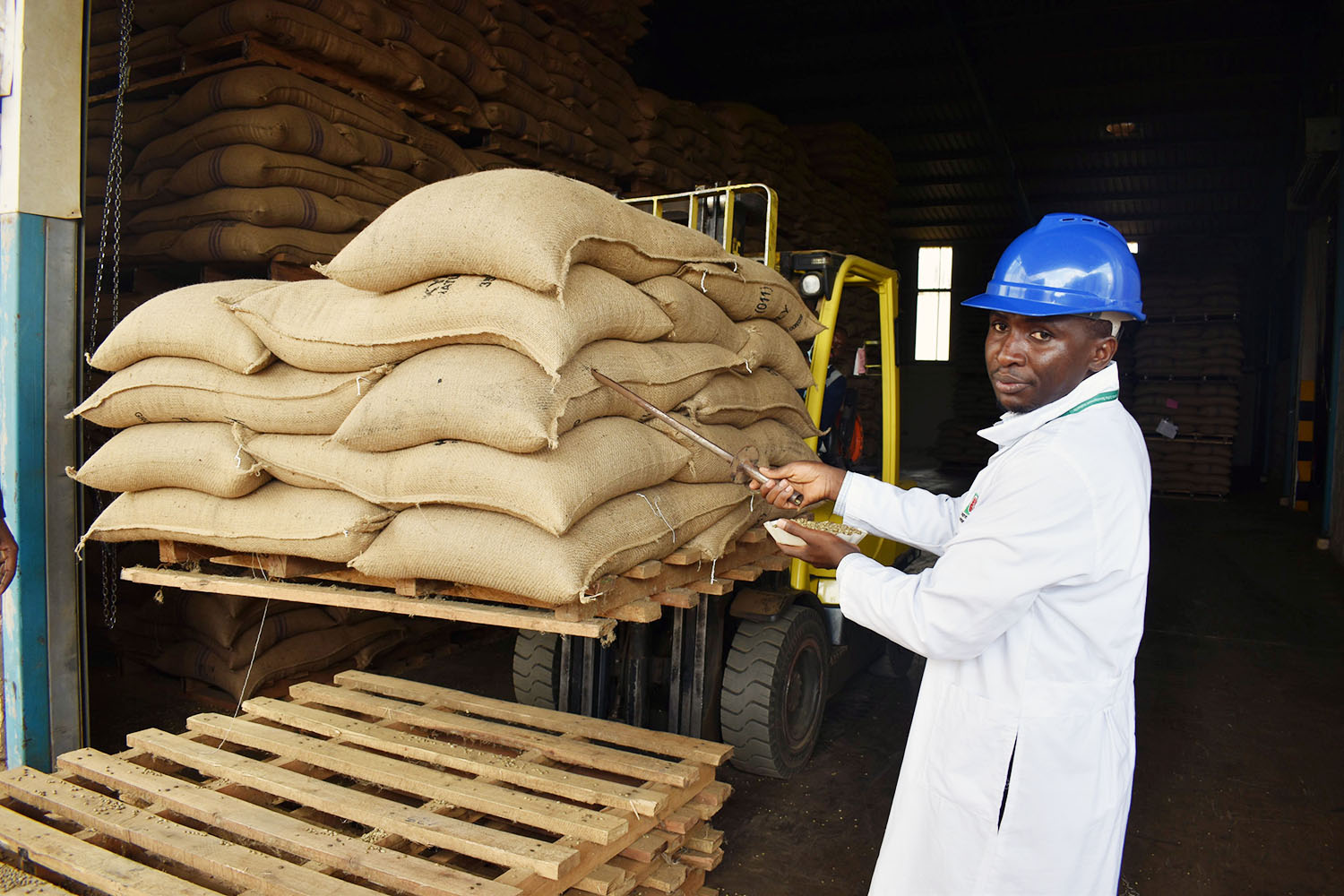 UGX322 billion earned from April coffee exports