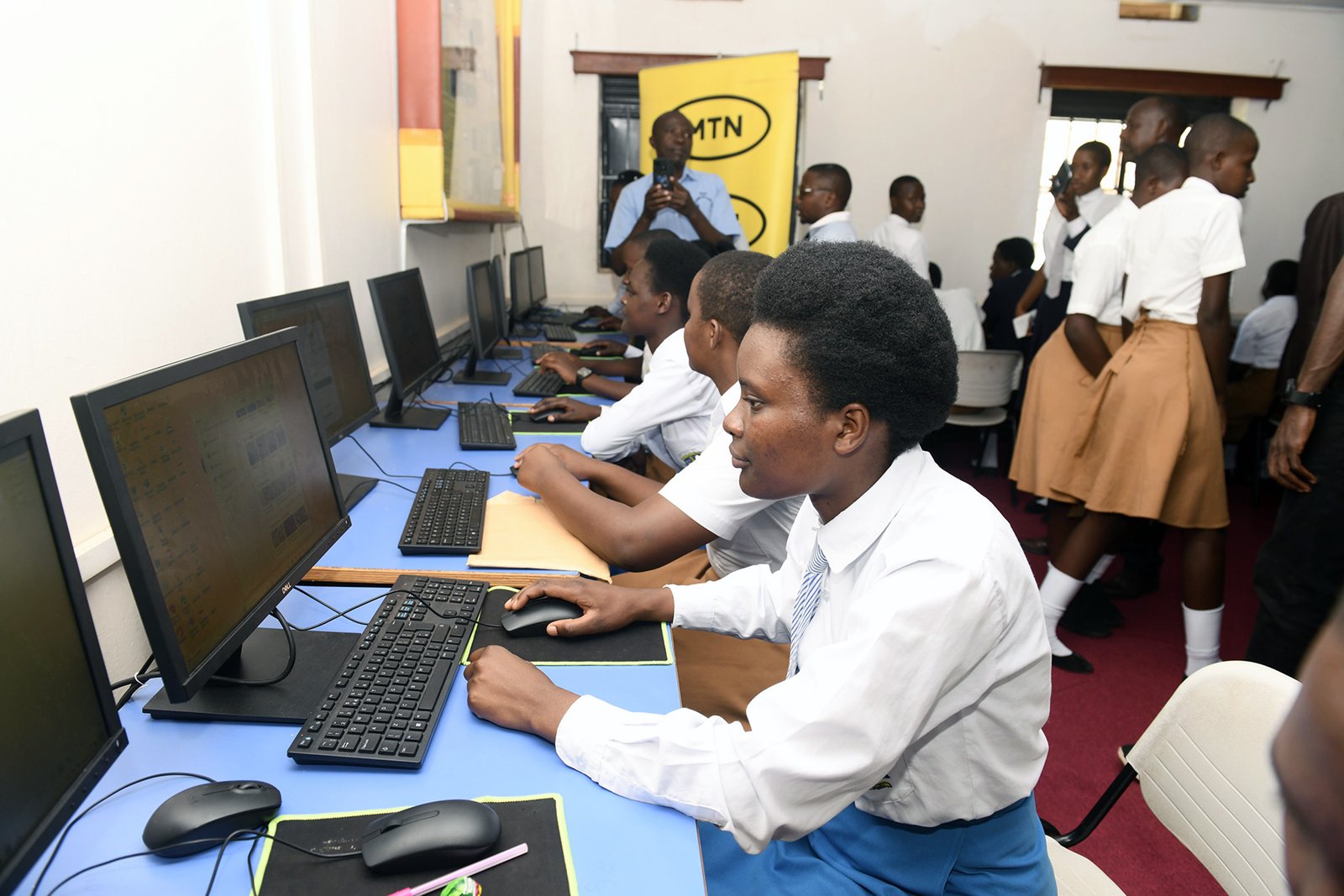 MTN earmarks UGX390 million for six schools